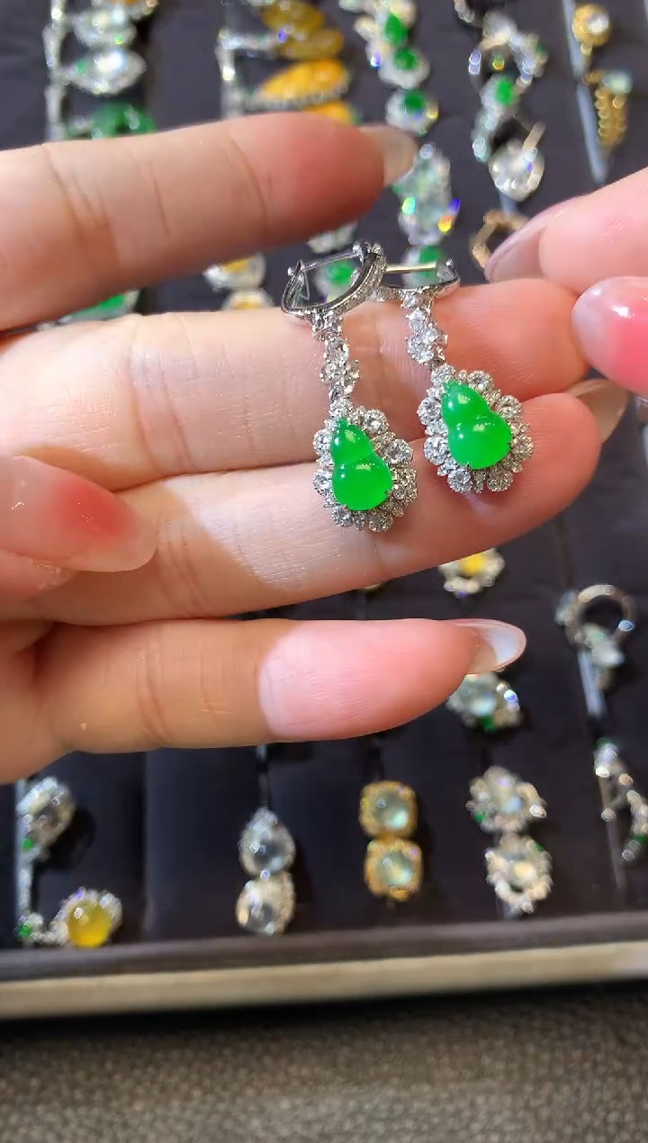 【闪购商品】翡翠耳饰18K金镶嵌D64 翡翠