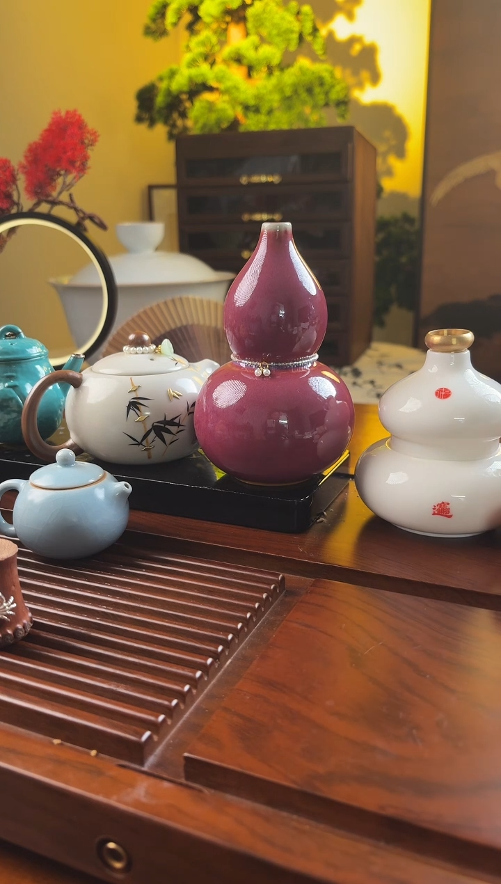 小熊手抓壶   LX009