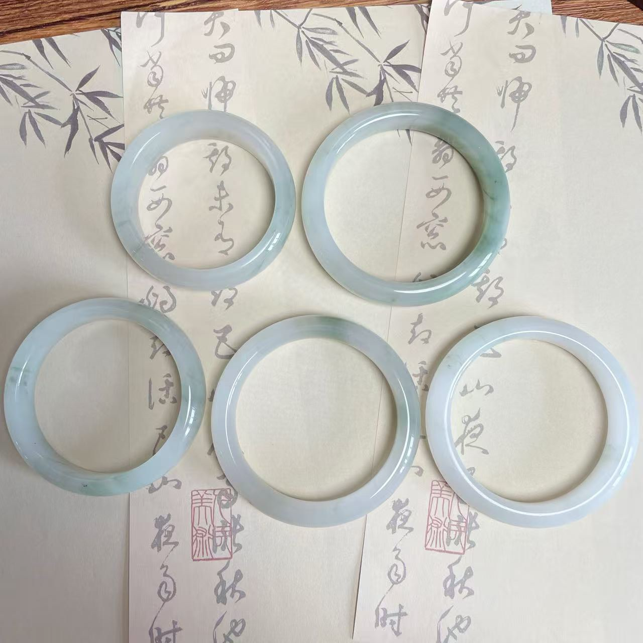 天然天山翠精品手镯时尚精致百搭礼物送女士礼物