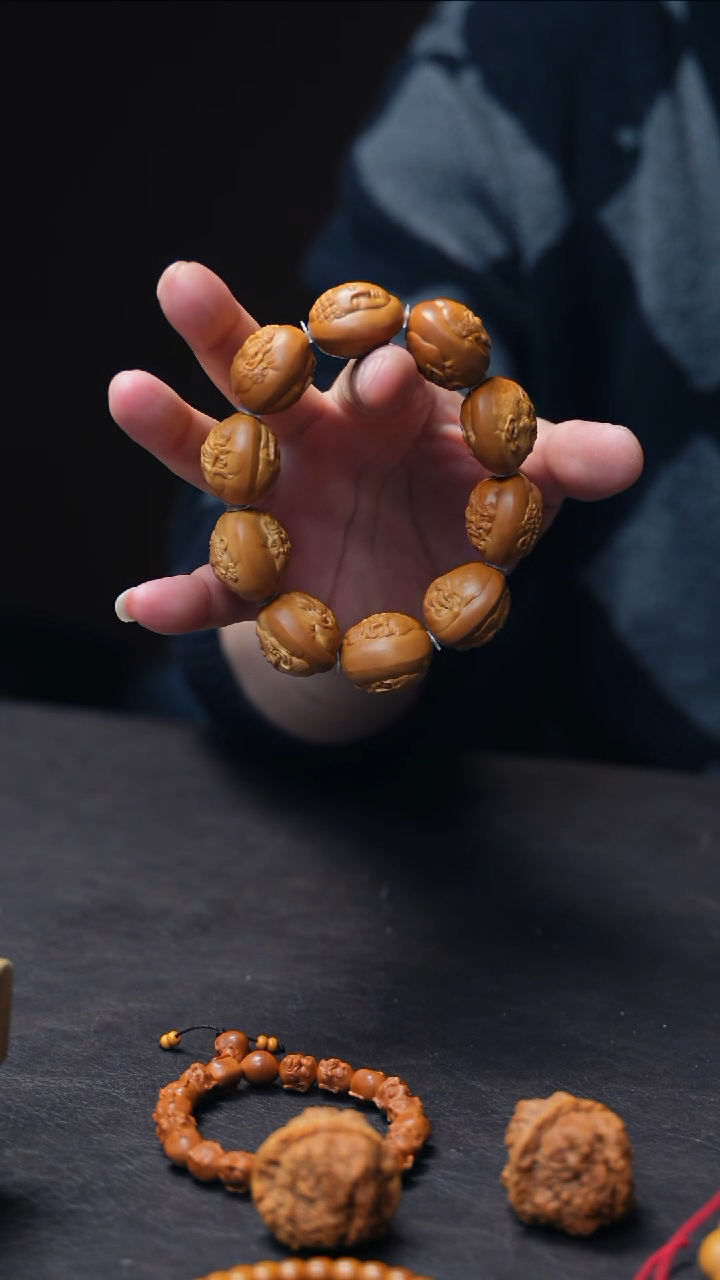 【闪购商品】橄榄核手串/手链双面十八罗汉【金玉平】