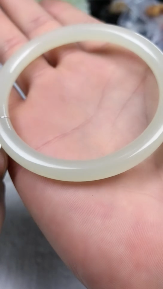 【闪购商品】岫玉手镯未镶嵌手镯