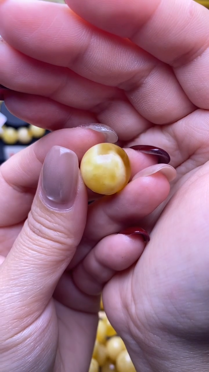 【闪购商品】琥珀裸石未镶嵌月.20