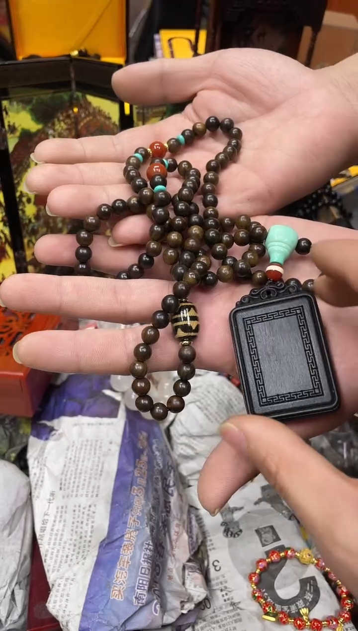 【闪购商品】大叶紫檀（黑酸枝木类） 