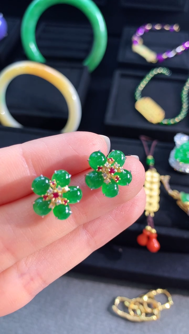 【闪购商品】翡翠耳饰18K金镶嵌耳饰