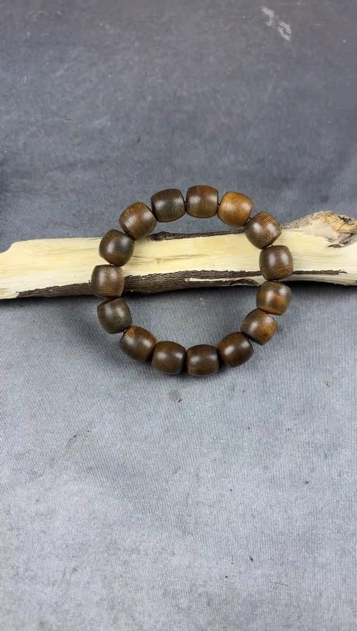 沉香沉香碎屑富森红土14鼓珠单圈沉33克+多样性发一