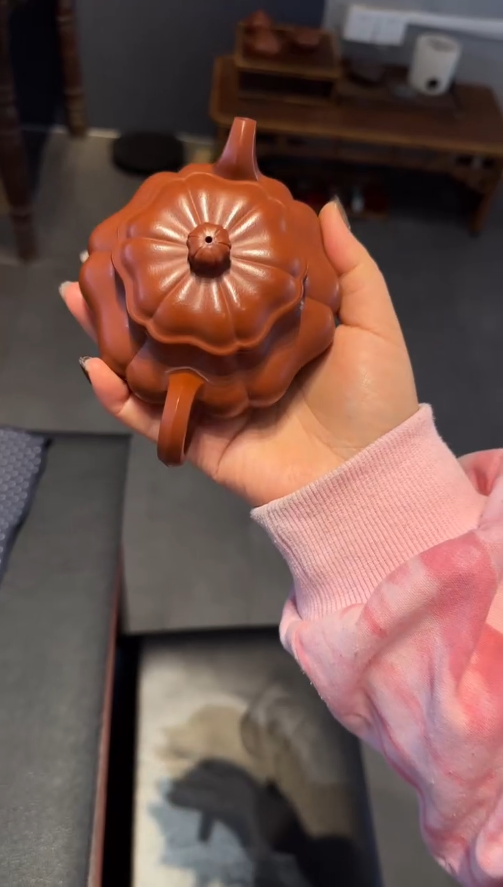 【闪购商品】紫砂茶壶葵仿古 朱泥