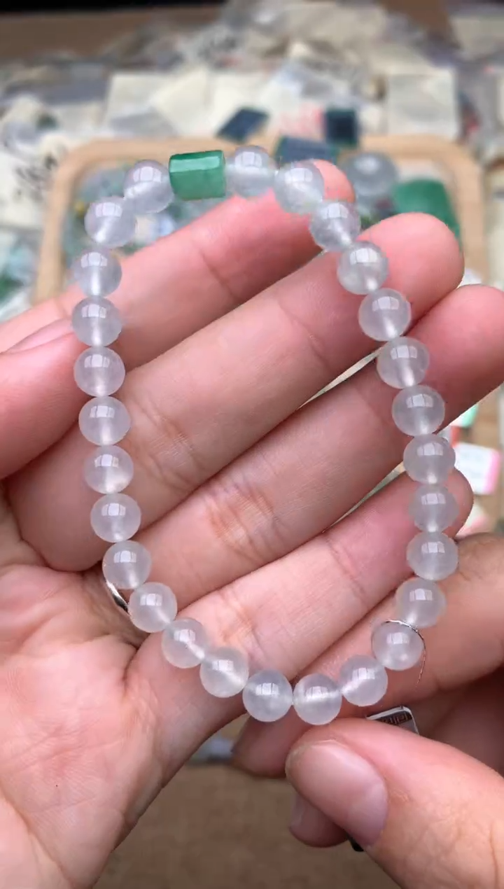 未镶嵌挂件翡翠1