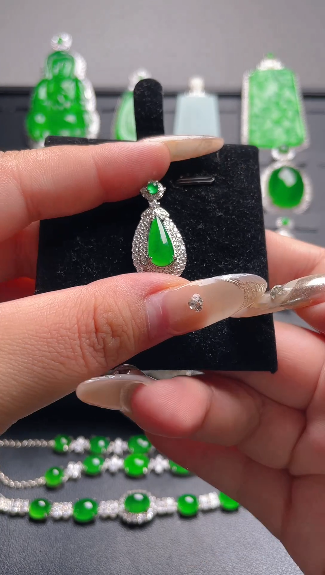 【闪购商品】翡翠颈饰未镶嵌天然A货翡翠10