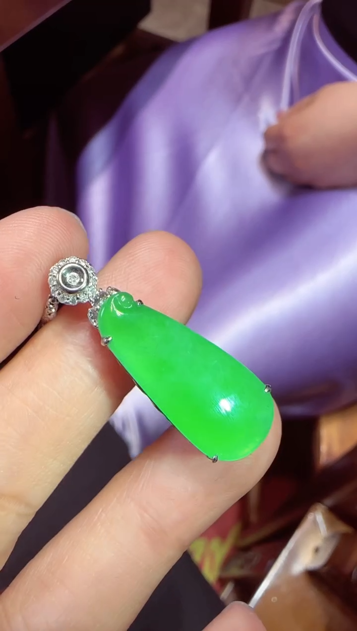 【闪购商品】翡翠18K金镶嵌吊坠(不含链)福瓜