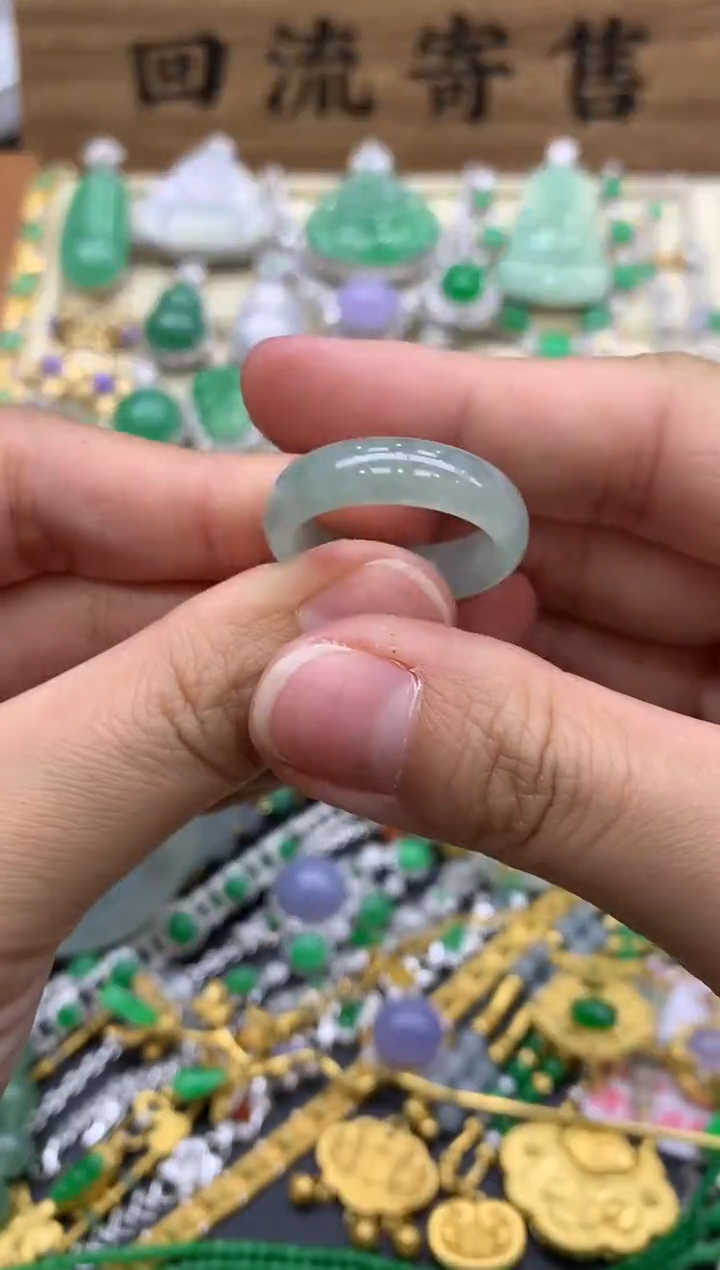 翡翠未镶嵌戒指304-中国好珍宝