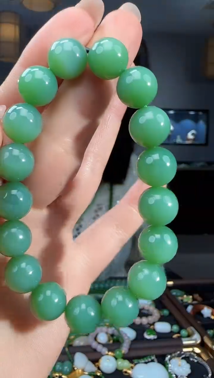 未镶嵌手链和田玉卡12