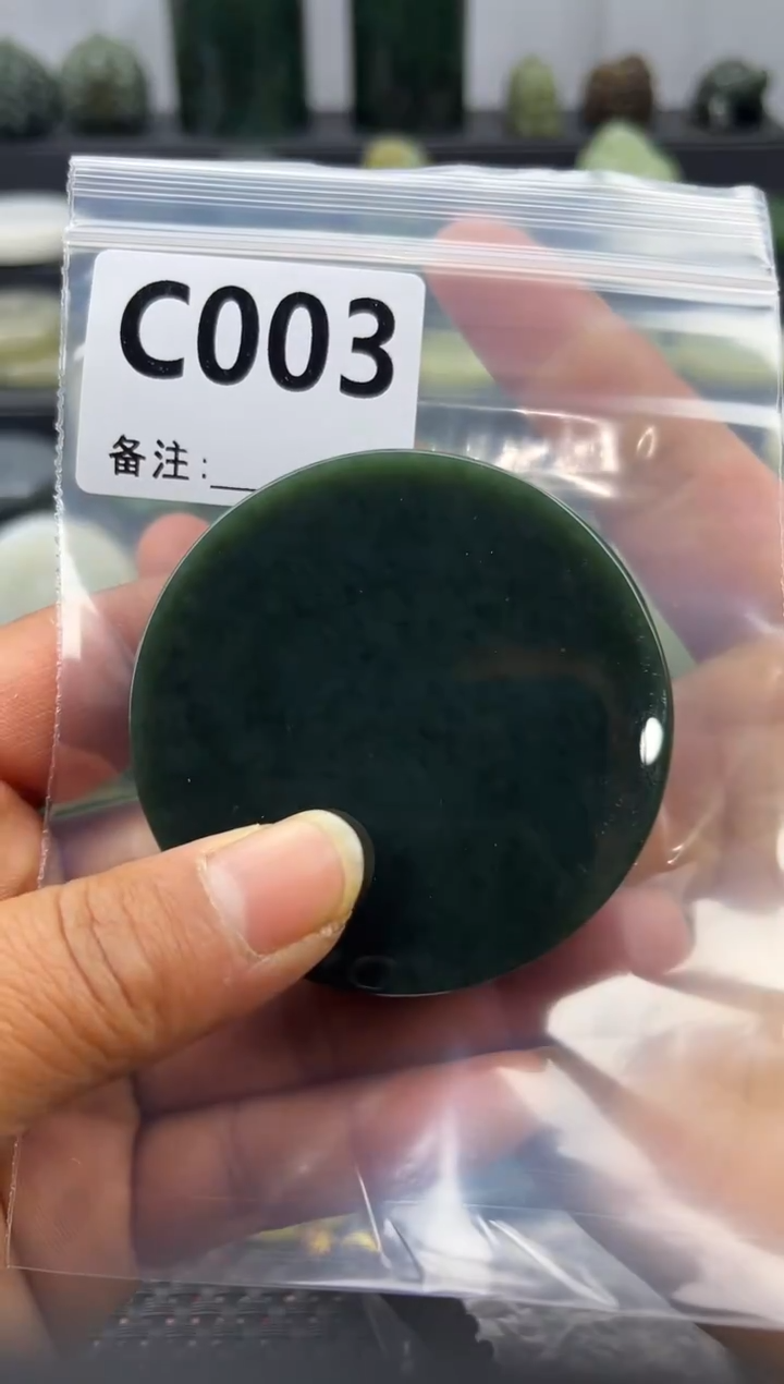 未镶嵌和田玉珠宝半成品镯芯