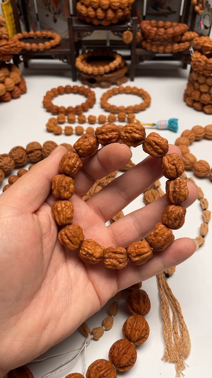 吊坠桃核E**n小核桃