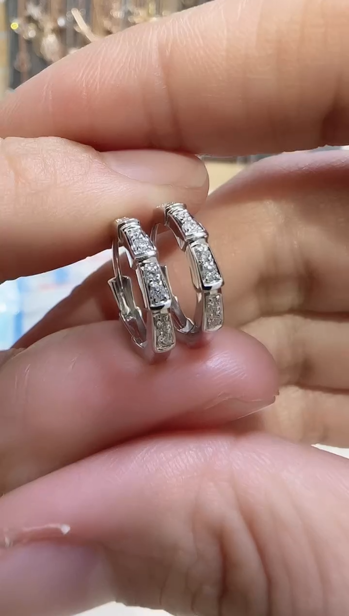 【闪购商品】天然钻石耳饰18K金镶嵌多样性发货发其一