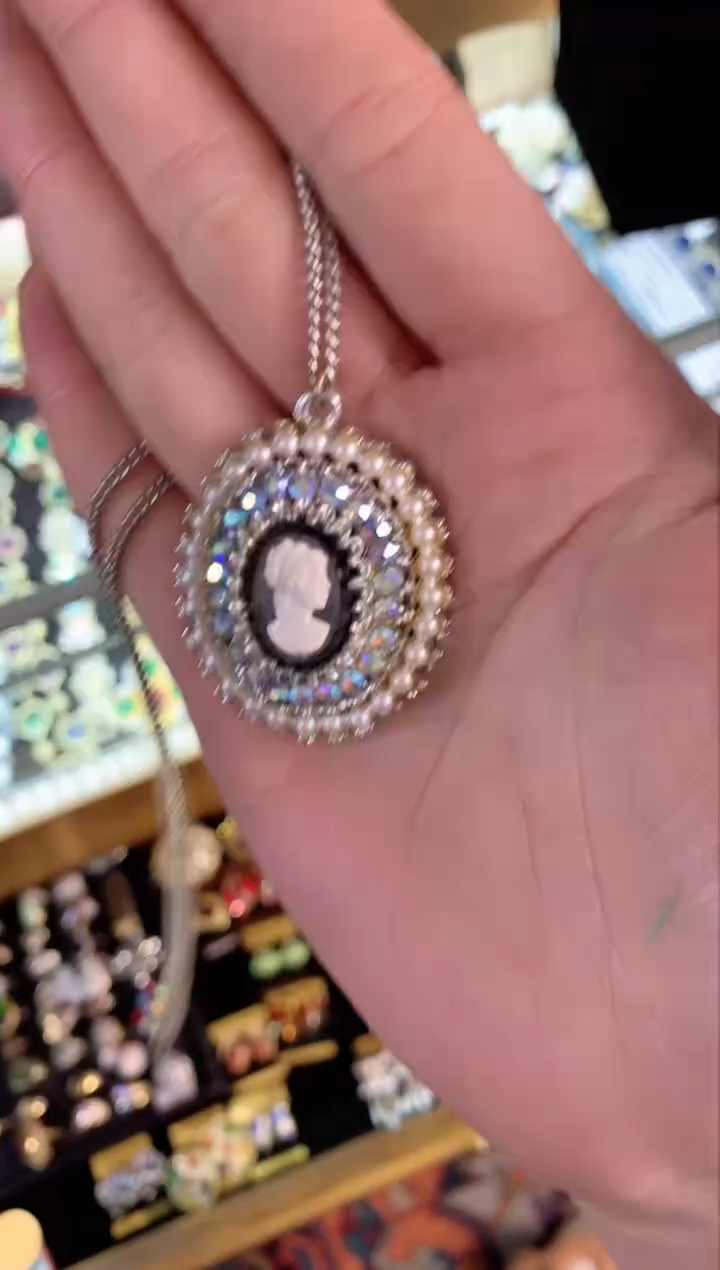 【闪购商品】瓷片楚楚中古珠宝甄选不退换