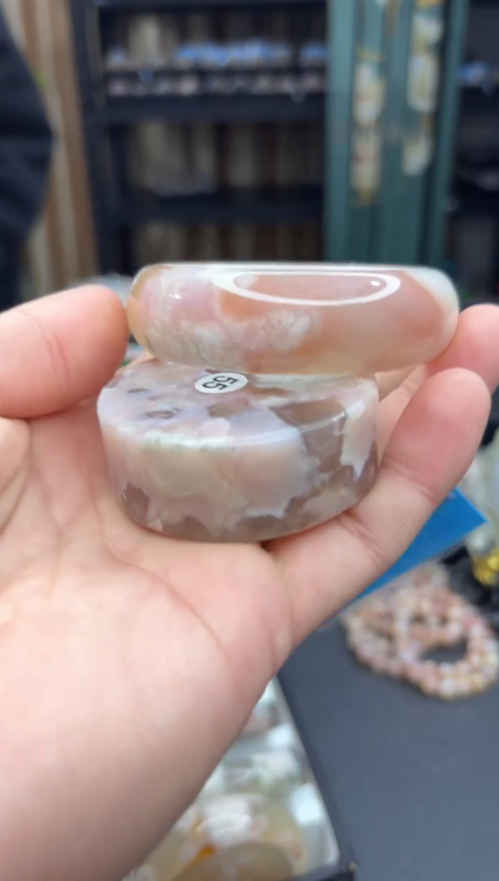 【闪购商品】石英质玉手镯未镶嵌68（55圈赠送镯心）