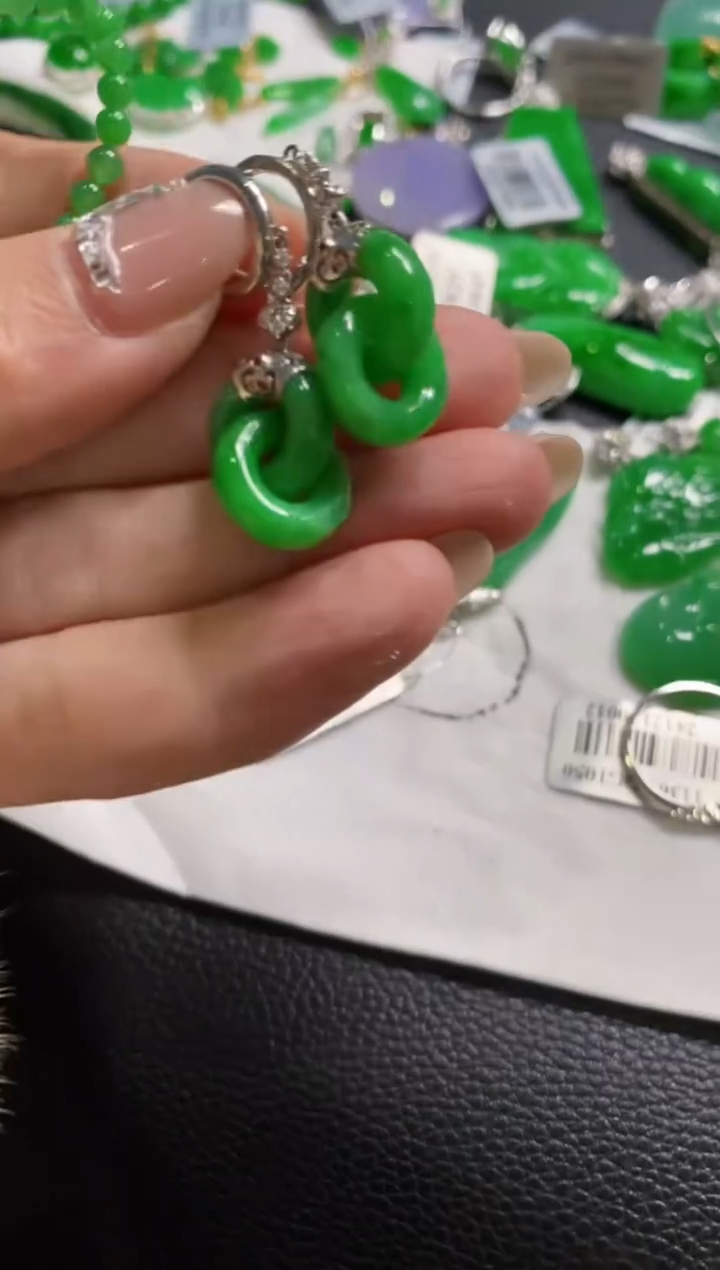 【闪购商品】定制翡翠18K金镶嵌耳饰