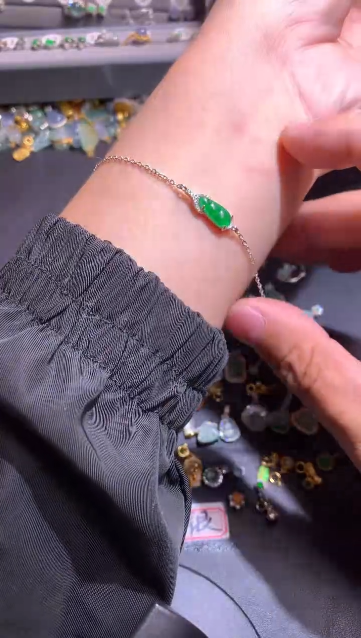 【闪购商品】翡翠吊坠(不含链)银S925镶嵌1