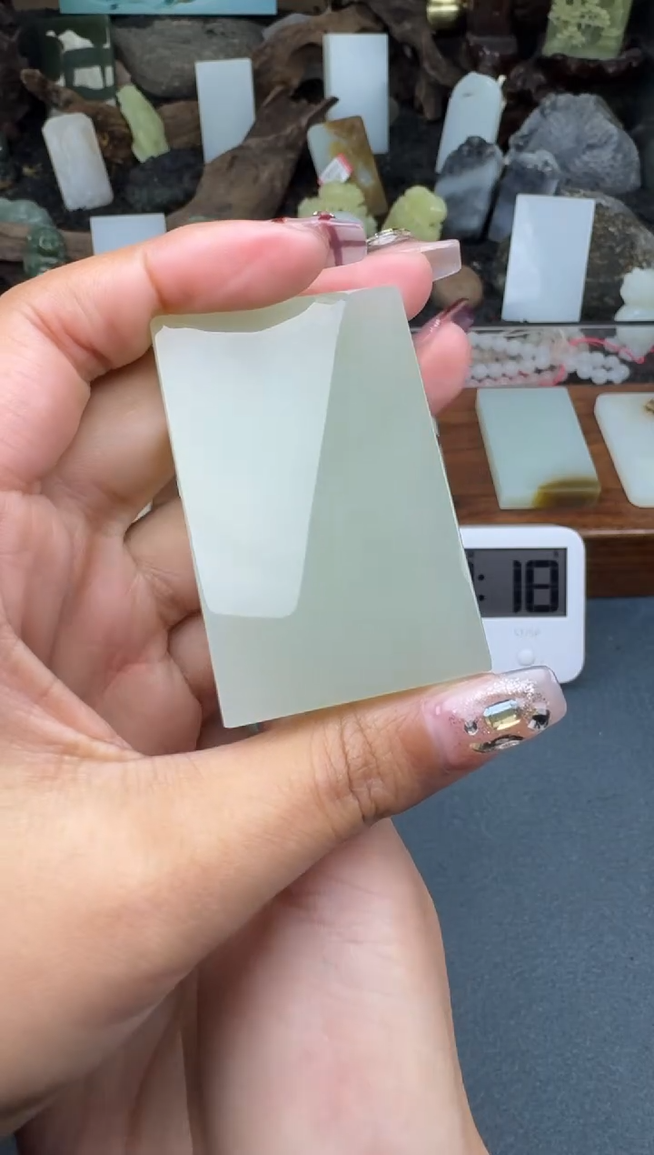 【闪购商品】和田玉颈饰未镶嵌菲菲