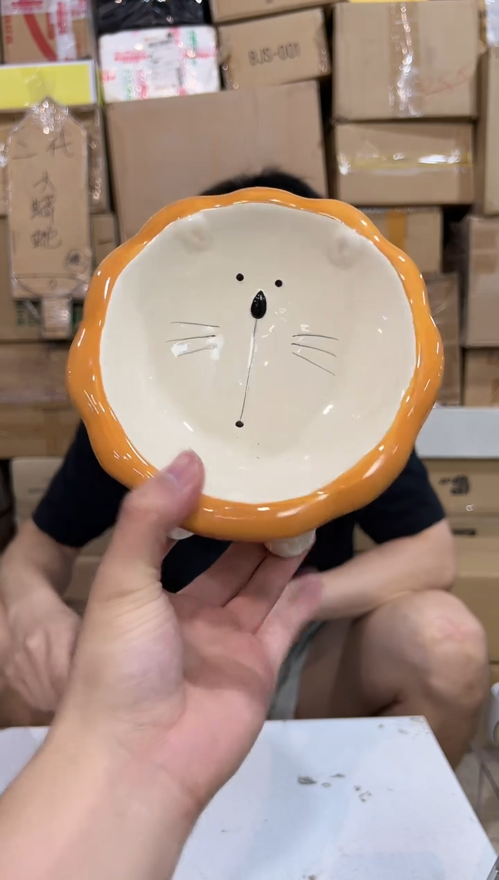 瓷片大号狮子猫碗