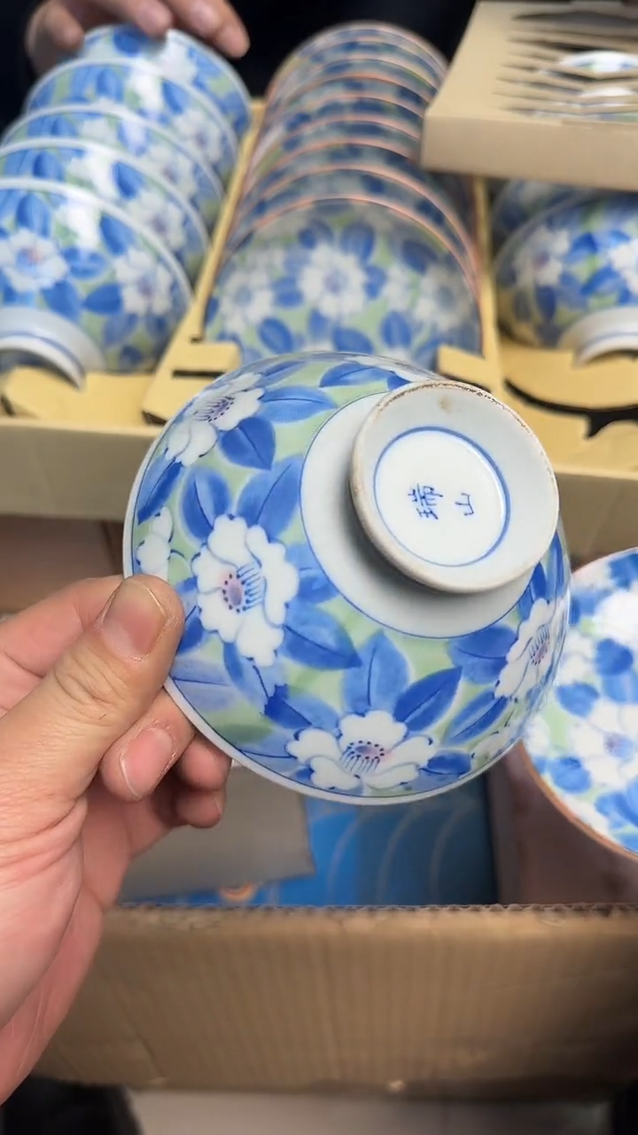 瓷片一碗一碟瓷器瓷器瓷器