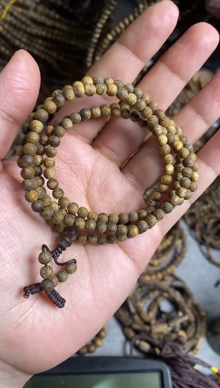 沉香手串海南一代老料04圆珠多圈手串多样性发一