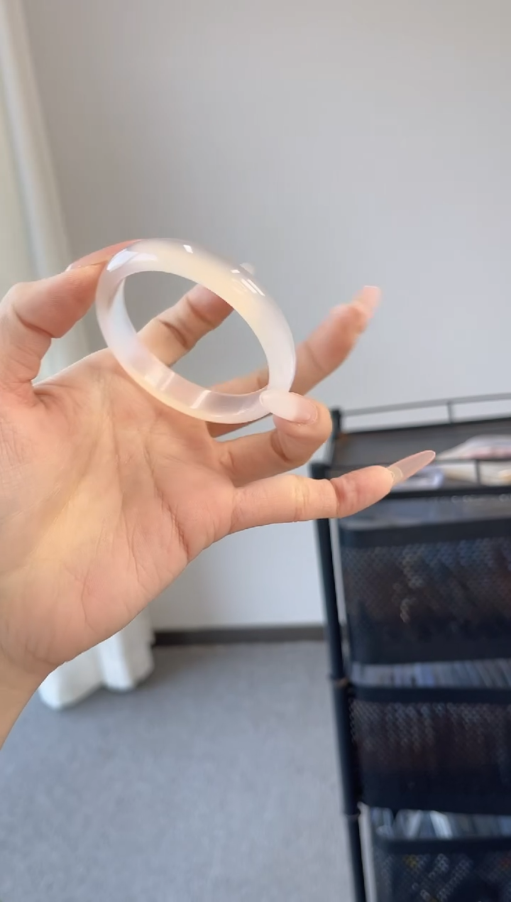 【闪购商品】玛瑙/玉髓手镯未镶嵌51-52圈