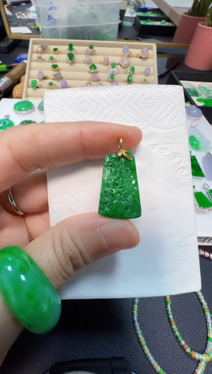 未镶嵌手链翡翠568