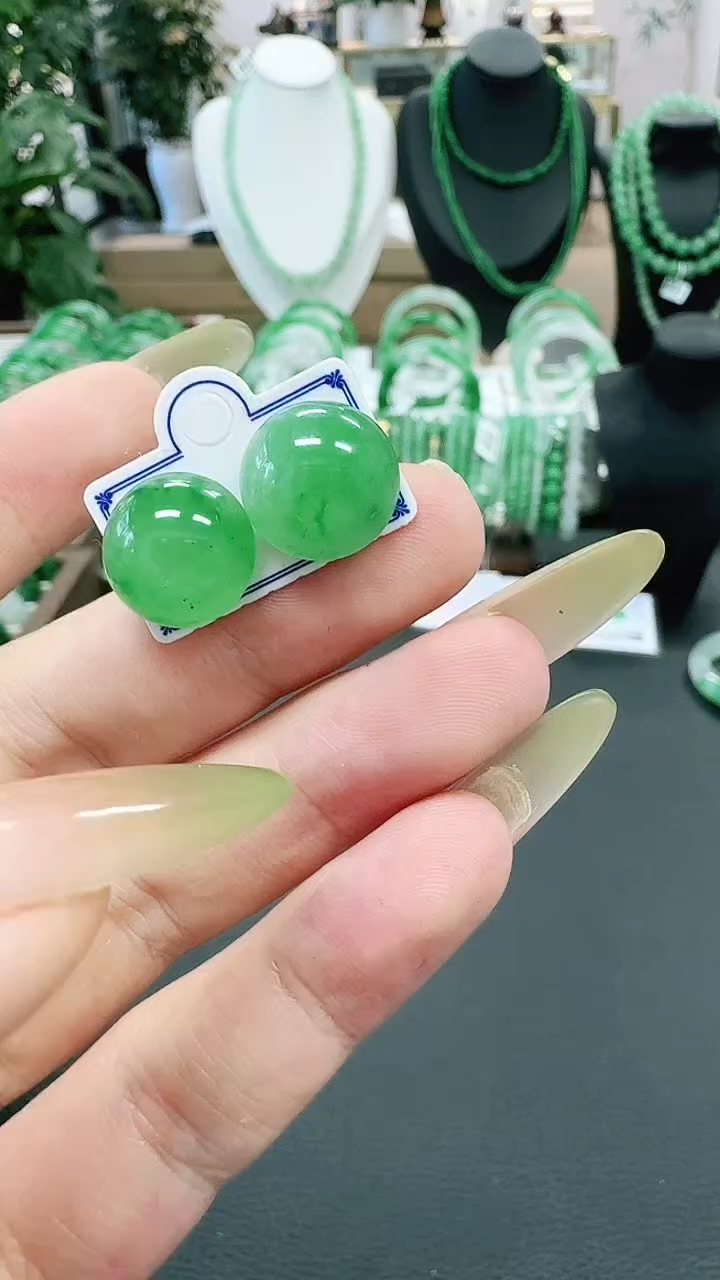 未镶嵌1石英质玉（非洲翠）/0443