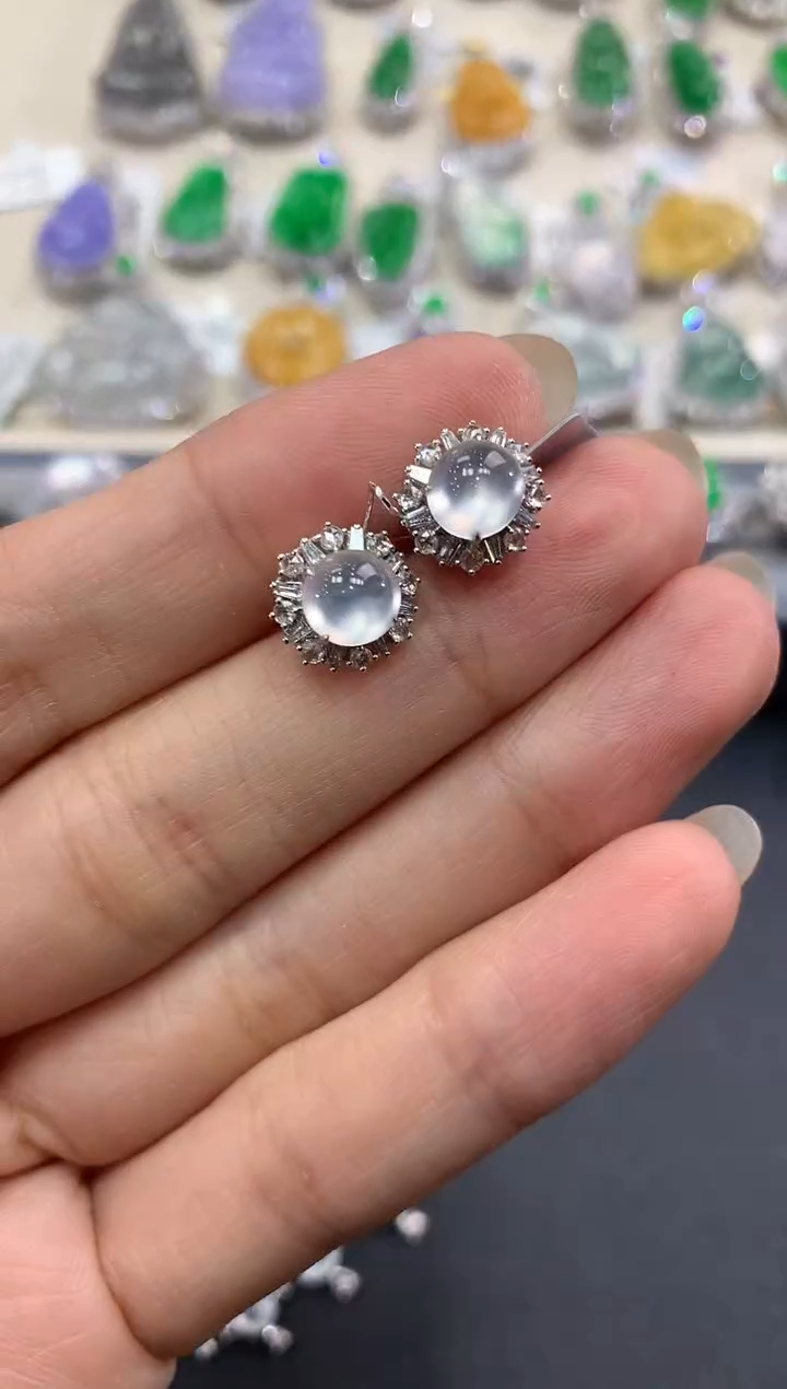 【闪购商品】翡翠耳饰18K金镶嵌q158         