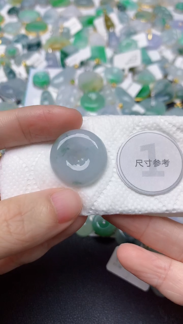 颈饰未镶嵌翡翠天然缅甸A货翡翠