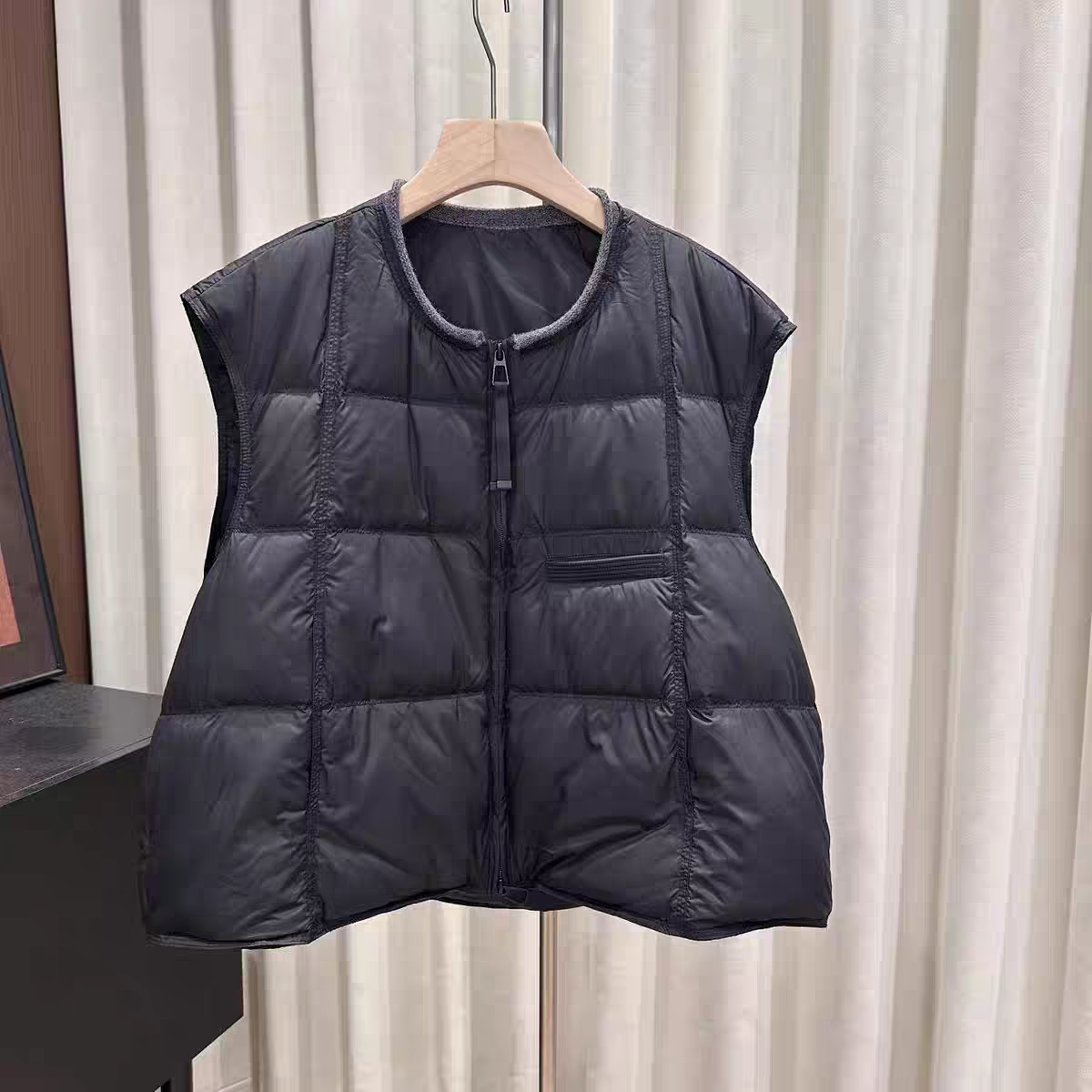 18510#圆领短款保暖马甲宽松显瘦口袋撞色领