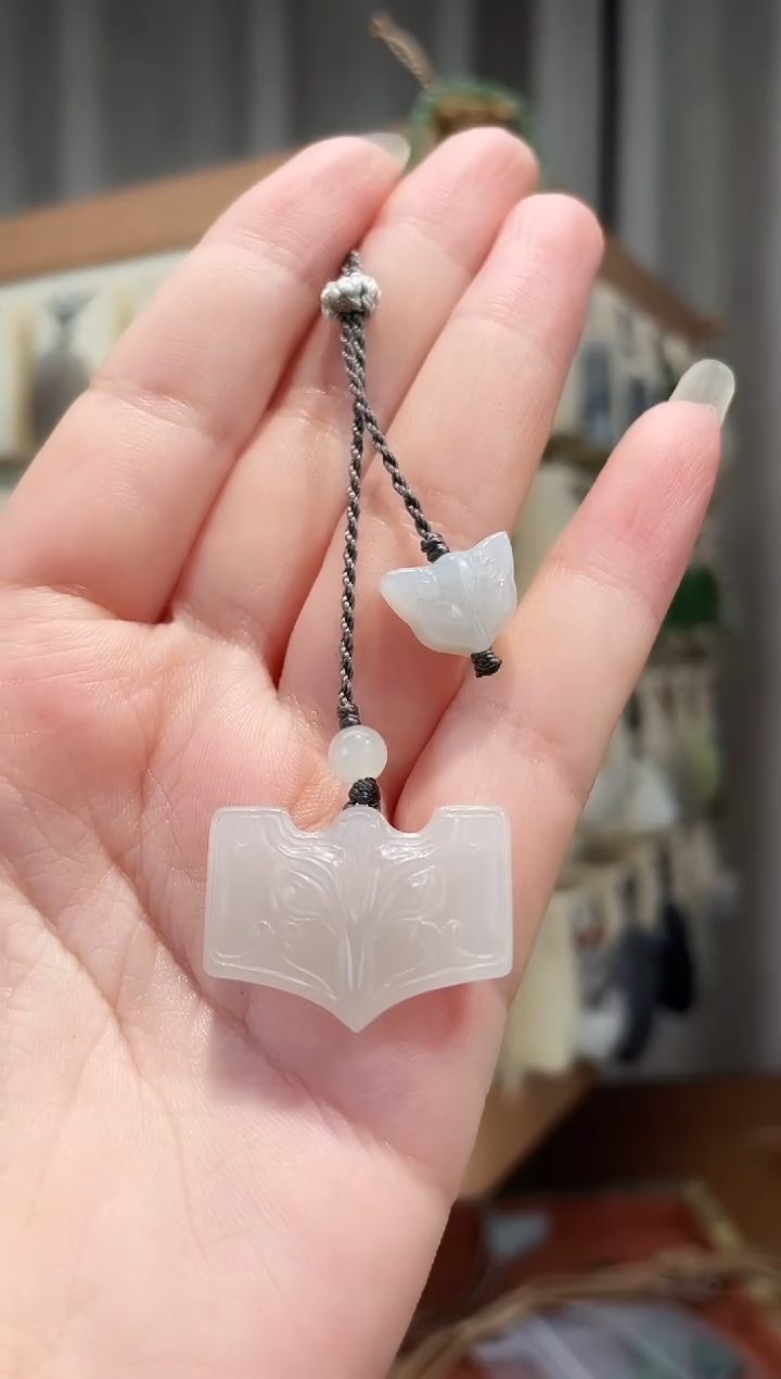 颈饰未镶嵌和田玉青海料和田玉剑珌格