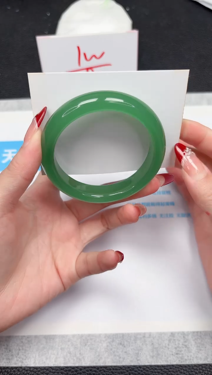 【闪购商品】石英质玉手镯未镶嵌174-58