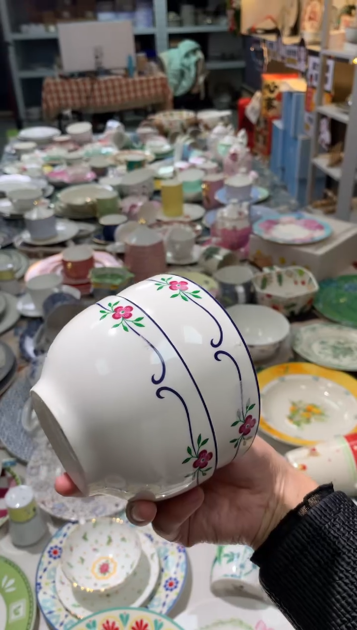 【闪购商品】瓷片陶瓷原单CC490餐具2个