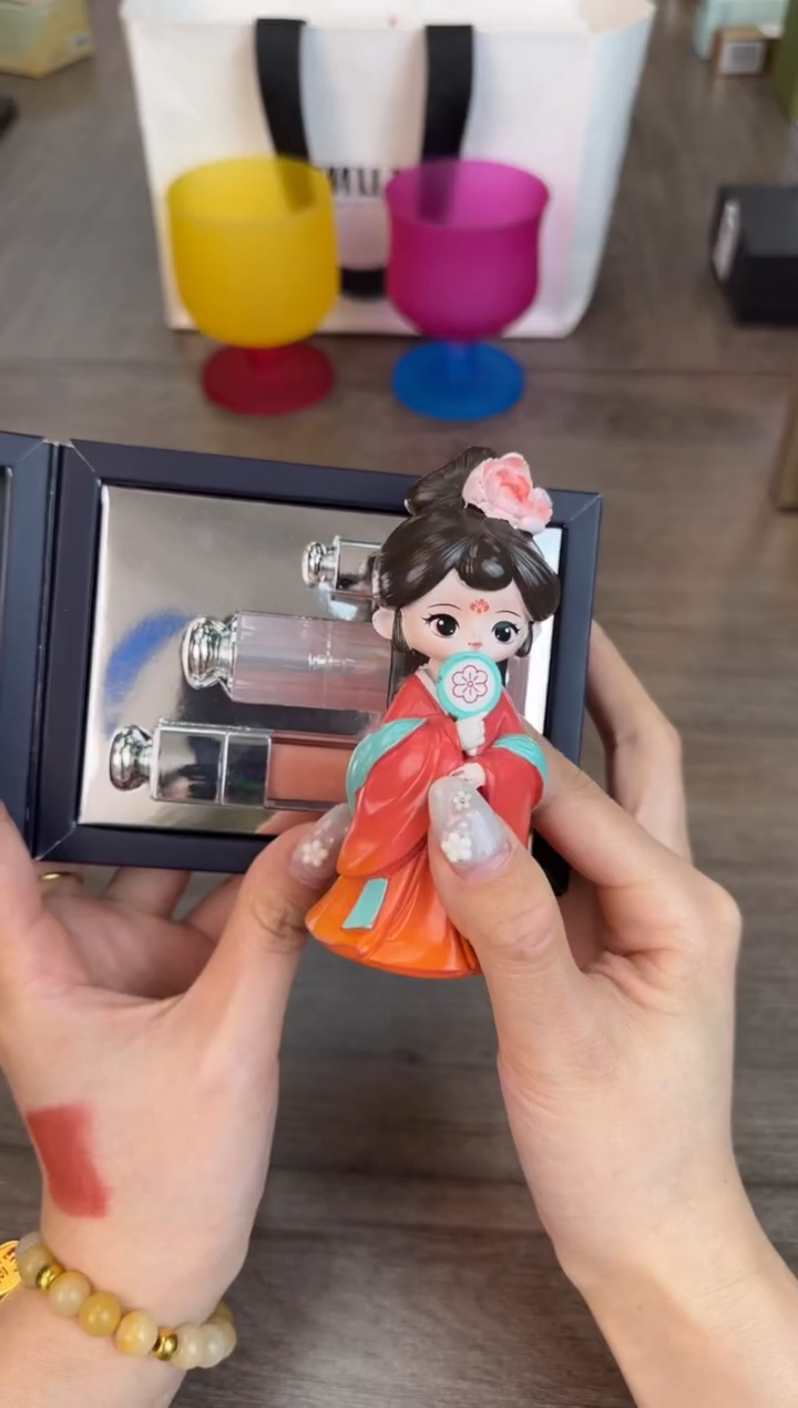 瓷片新号开播漏不停@@CQ576