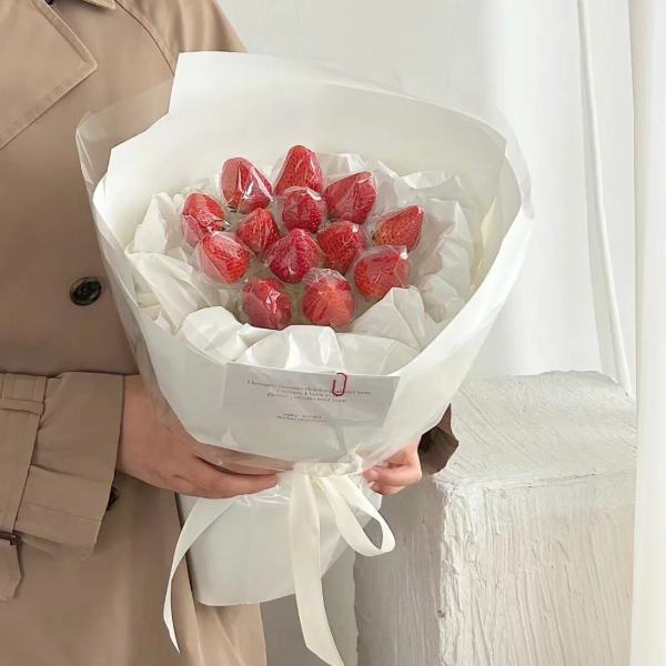 草莓花束圣诞节花束圣诞节鲜花圣诞节礼物送女友爱人闺蜜花店送花上门