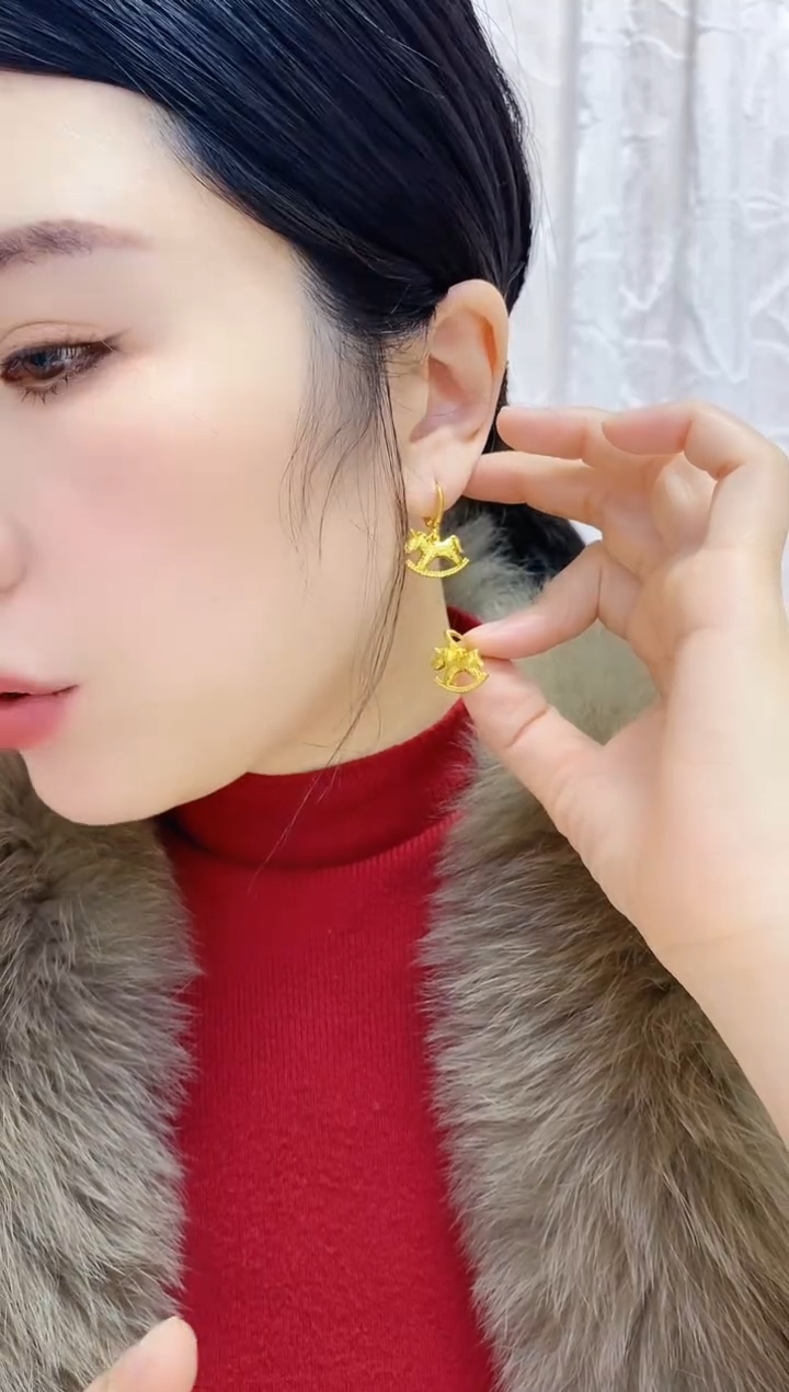 合金无090龙鳞小木马耳钉