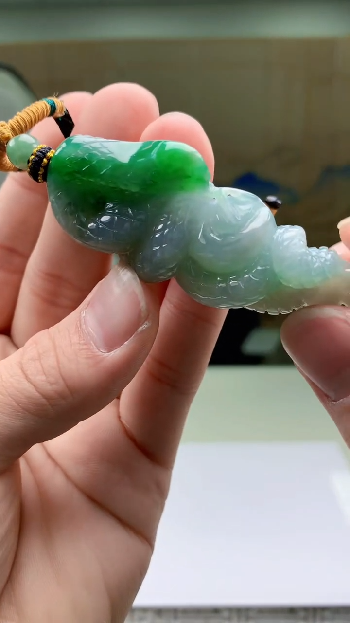 【闪购商品】定制翡翠未镶嵌5028bb-毛货挂件93