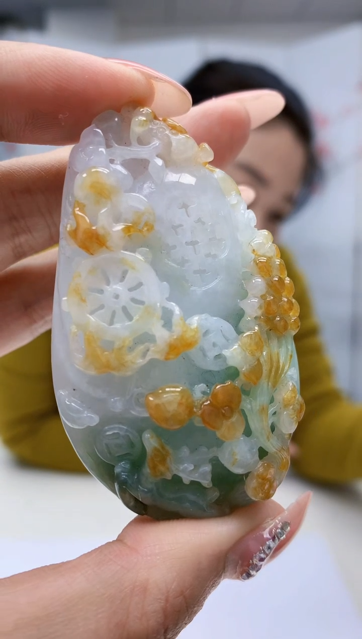 【闪购商品】定制翡翠未镶嵌4902MM-毛货挂件56