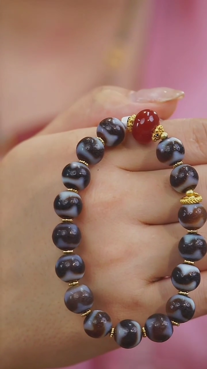 【闪购商品】玛瑙/玉髓手串未镶嵌多样性发其一