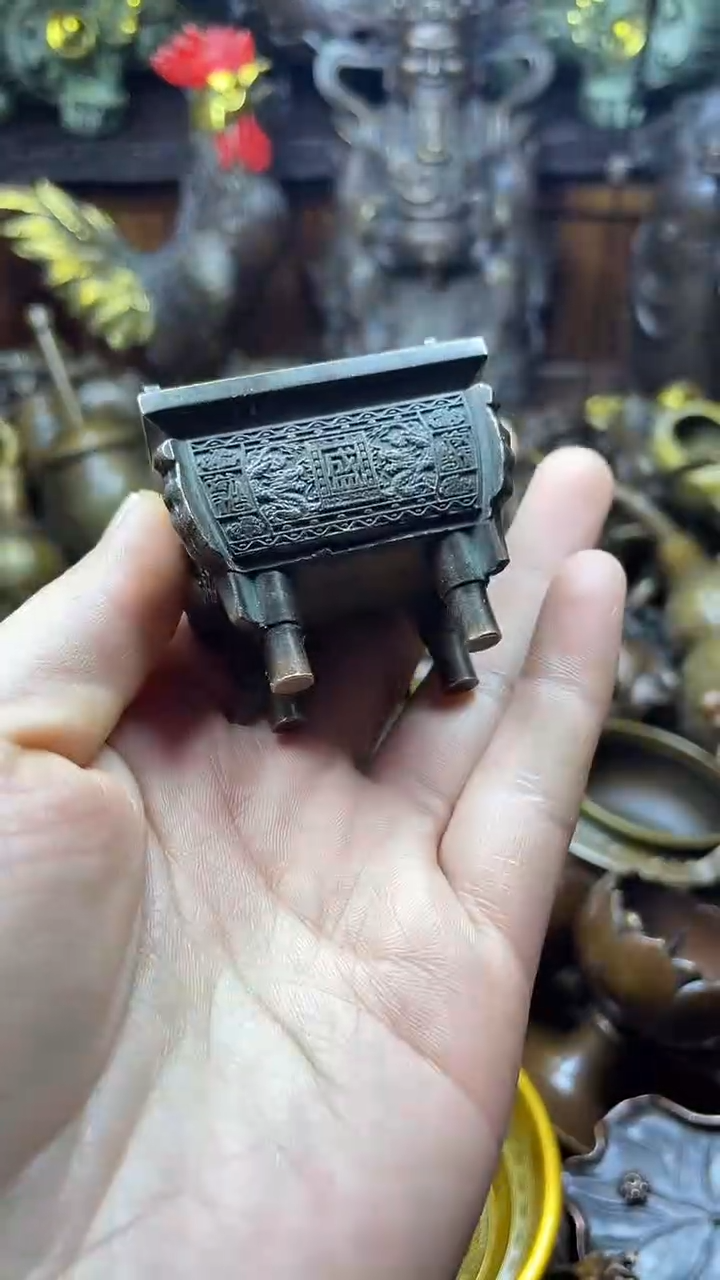 闪购链接，点击下单，有运费险，铜摆件