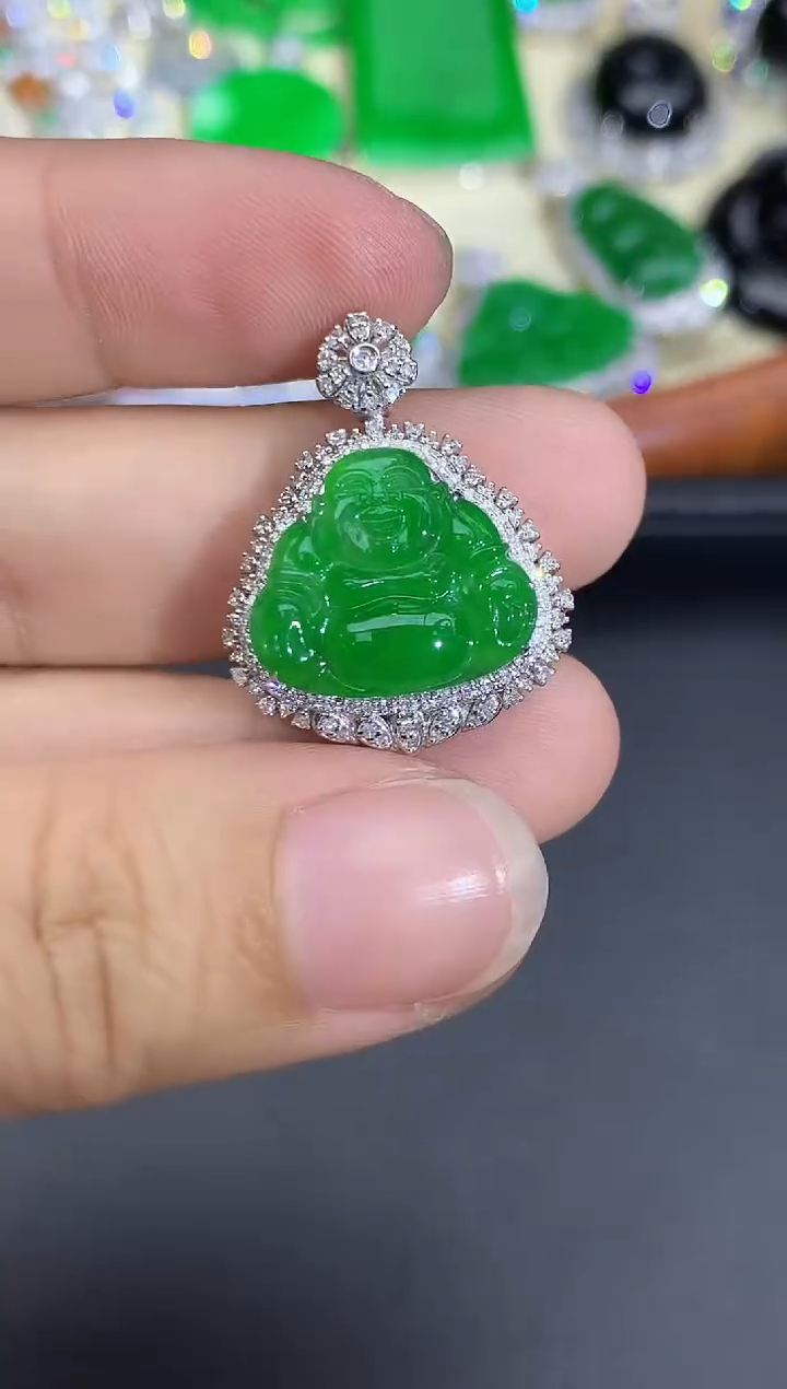 颈饰18K金镶嵌翡翠574-中国好珍宝