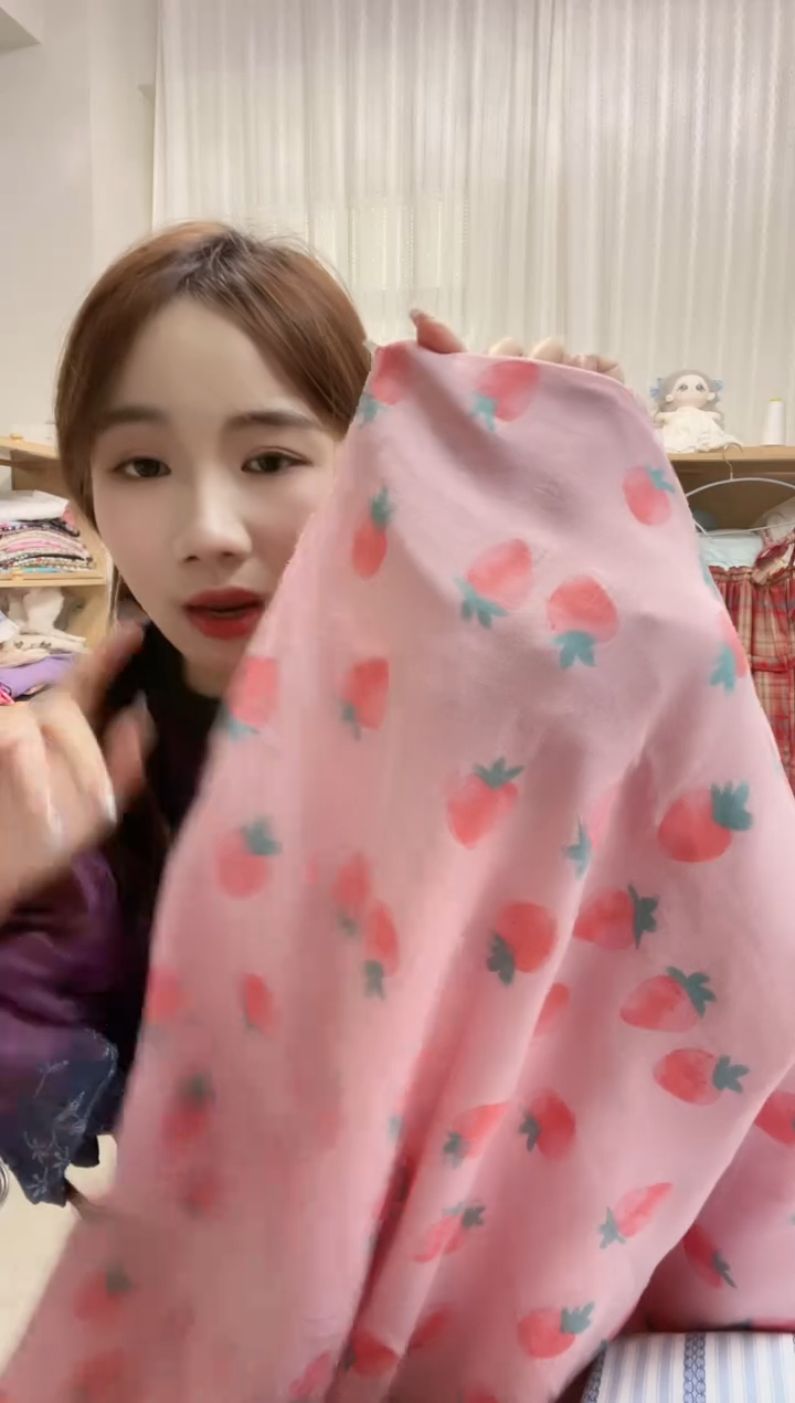 棉11福利，买一送一实发2米，裸粉小草莓双层棉