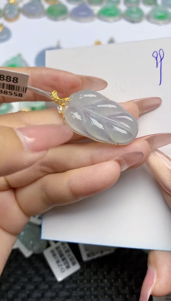【闪购商品】翡翠颈饰18K金镶嵌天然A货翡翠 99
