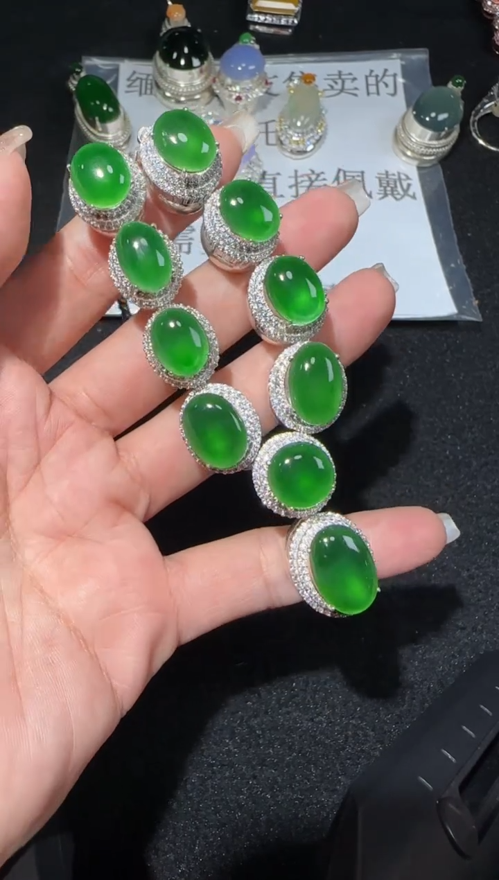 【闪购商品】翡翠套链未镶嵌多样性发货拍一发一