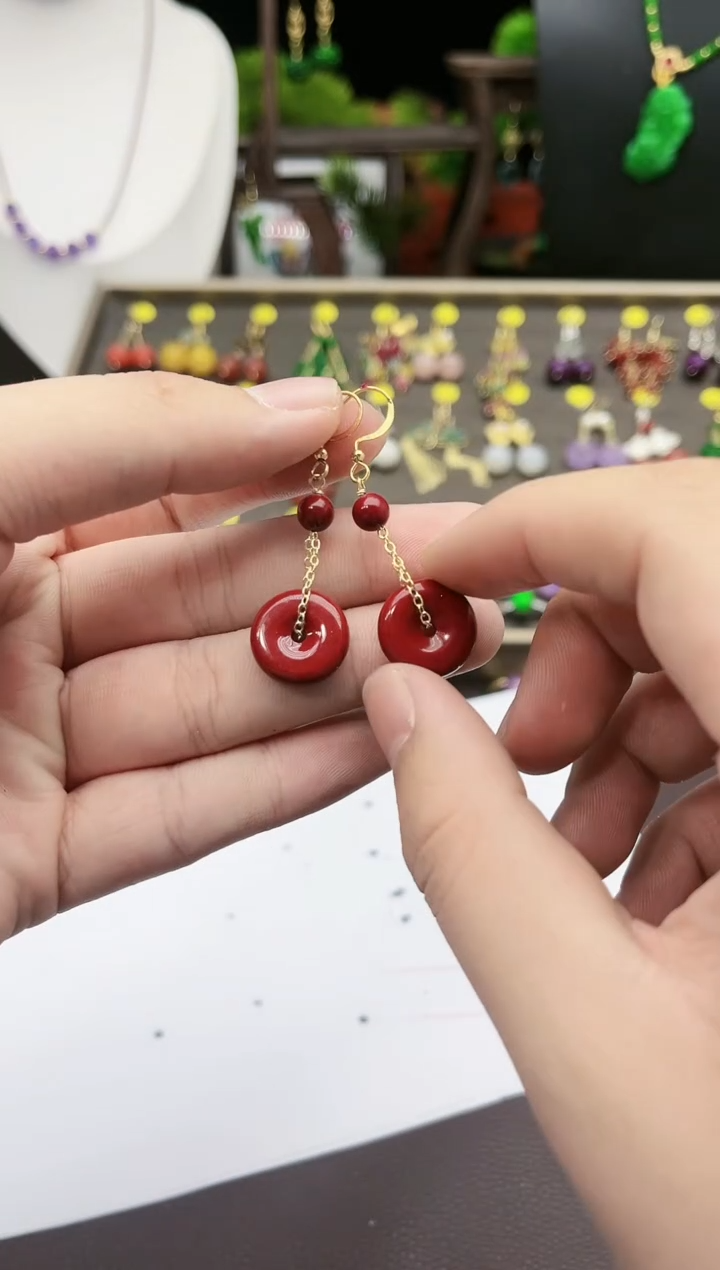 【闪购商品】玛瑙/玉髓耳钉银S925镶嵌红平安扣120