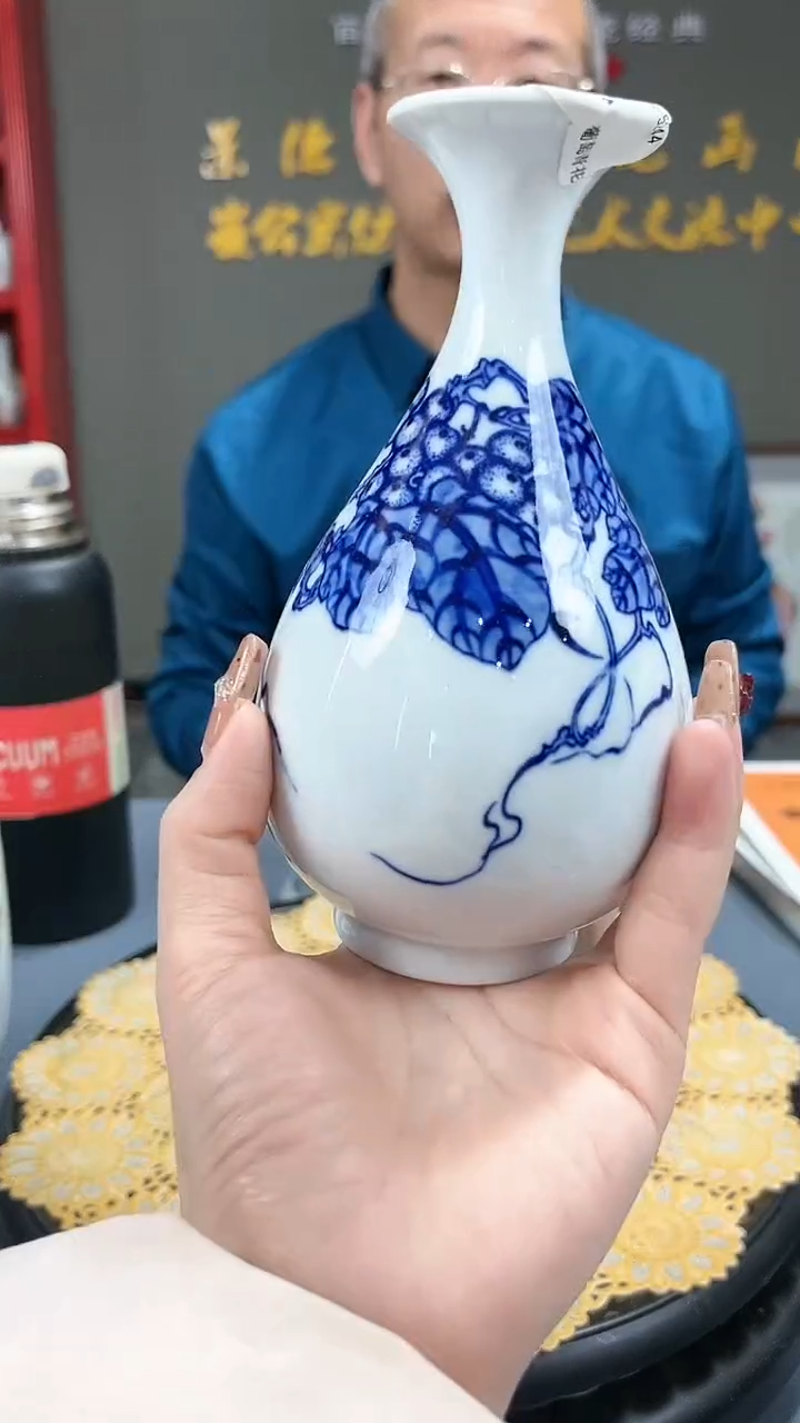 【闪购商品】官窑瓷画院920官窑瓷画院葡萄玉壶春