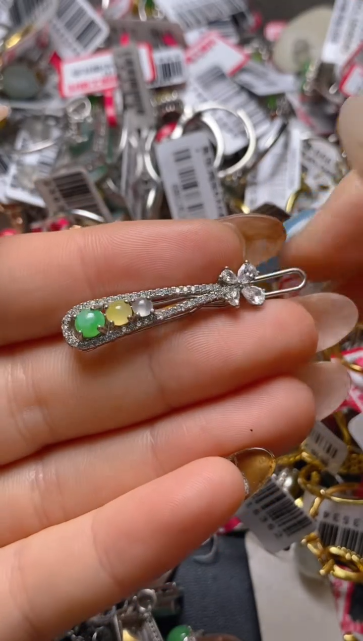 银S925镶嵌戒指翡翠百内无证书