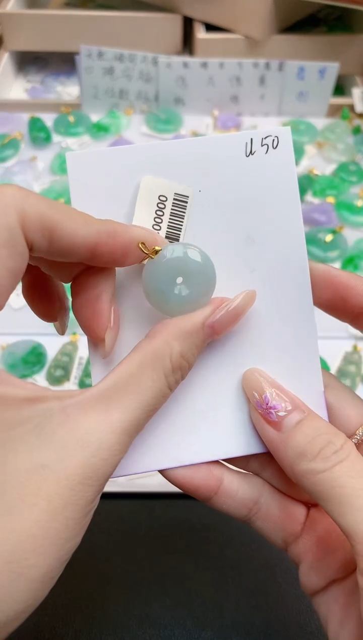 颈饰18K金镶嵌翡翠天然缅甸A货翡翠